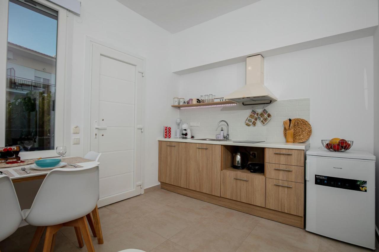 Rilassunte Luxury Apartments Potos Exteriör bild
