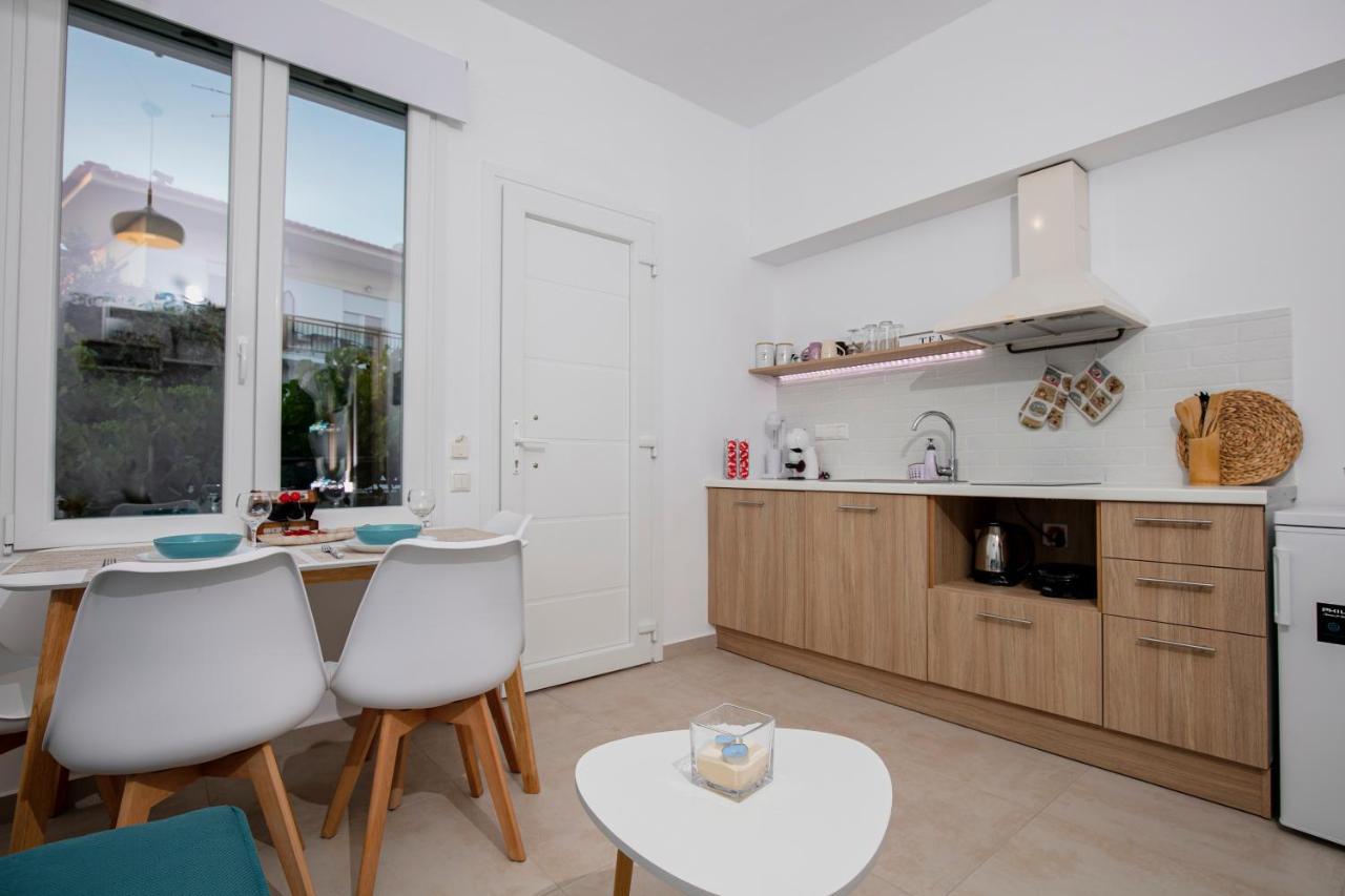 Rilassunte Luxury Apartments Potos Exteriör bild